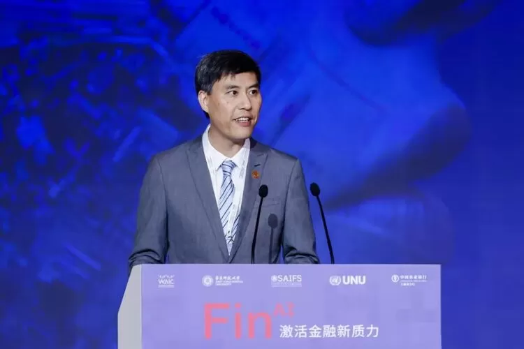 WAIC 2025华东师大聚力！首发金融智能未来引擎，三大应用场景落地(图7)