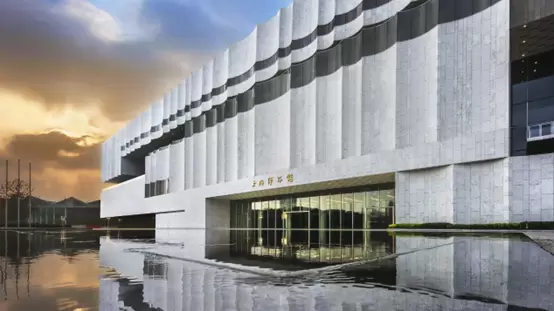 上海博物馆×商汤科技：AI助手上线，逛馆告别“人挤人”(图1)