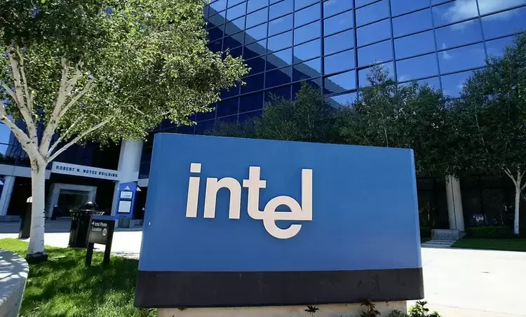 英特尔称服务器CPU将重新火热:AI工作负载推动增长(图1) 英特尔称服务器CPU将重新火热:AI工作负载推动增长(图1)