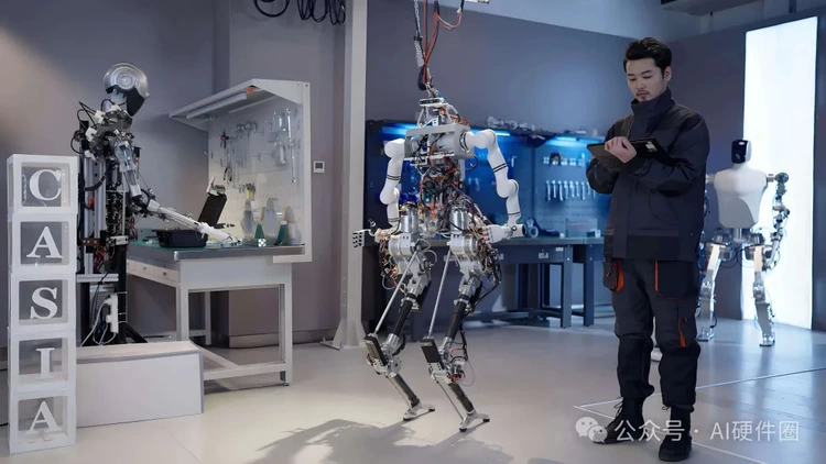机器人“大脑”进化中：中科第五纪完成近亿元融资，年底推出新一代具身机器人！(图1)