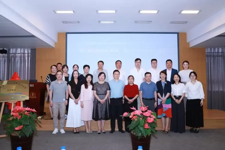 赋能AI教育新纪元：上海智位机器人以软硬件创新驱动全栈国产化方案破冰(图1)