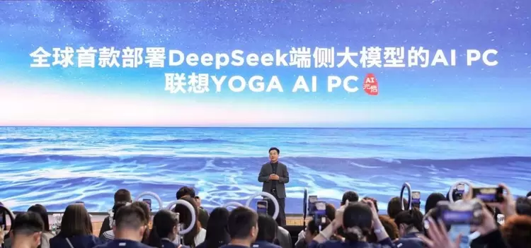 AI大模型价格进入“厘时代”，产业链飞轮效应渐显(图2)