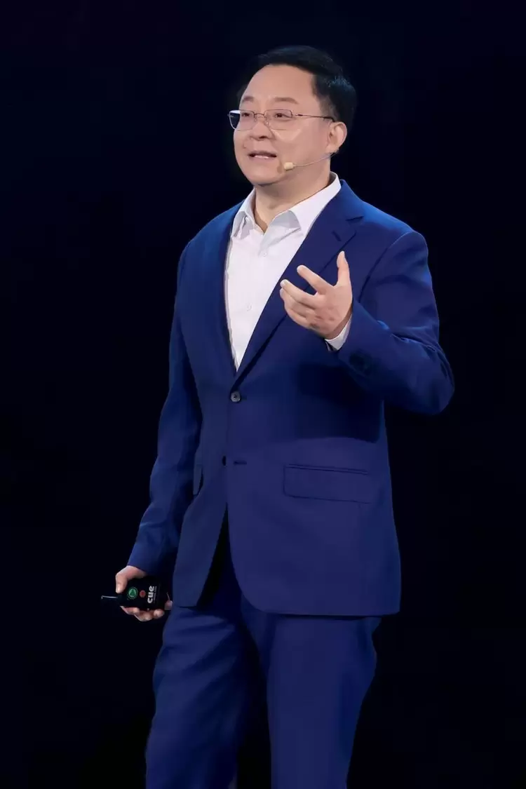 从交互中枢到县域治理:透视科大讯飞入选2025“人工智能+”行业生态范式案例(图1) 从交互中枢到县域治理:透视科大讯飞入选2025“人工智能+”行业生态范式案例(图1)