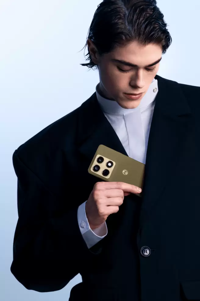 有AI更Pro，联想moto X70 Air Pro AI手机正式发布，轻薄影像AI旗舰(图3)