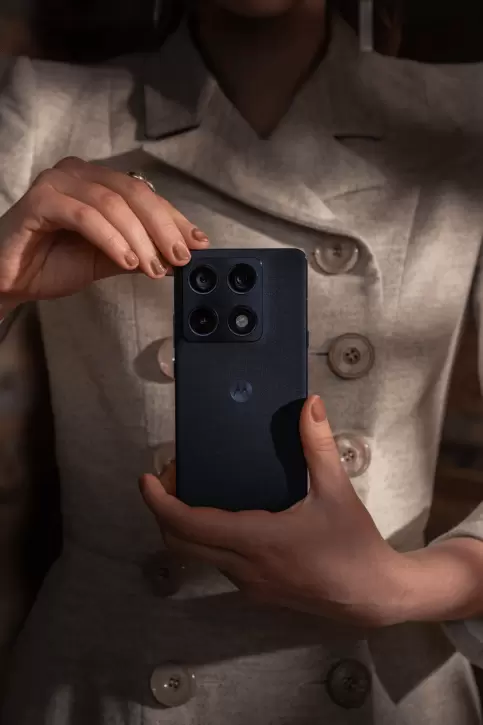 有AI更Pro，联想moto X70 Air Pro AI手机正式发布，轻薄影像AI旗舰(图9)