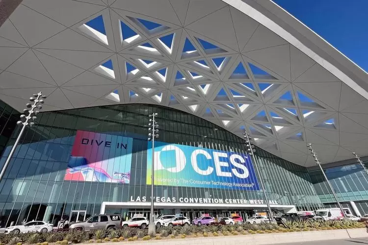 CES 2026 机器人板块聚焦具身智能,国产灵巧手 ZWHAND 技术突破成焦点(图1) CES 2026 机器人板块聚焦具身智能,国产灵巧手 ZWHAND 技术突破成焦点(图1)
