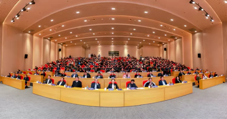 云知声深度参与杭州市富阳区人工智能高质量发展大会，以“链主”担当助推区域AI生态繁荣(图1)