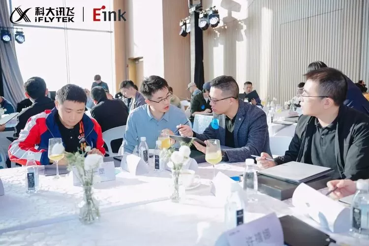 电子纸大屏性能持续进化：科大讯飞携手元太科技发布13.3英寸智能办公本MAX2(图7)