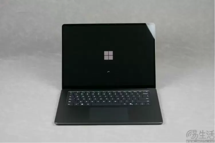 骁龙X2 Plus正式亮相,高通完善X2系列AI PC产品矩阵(图2) 骁龙X2 Plus正式亮相,高通完善X2系列AI PC产品矩阵(图2)