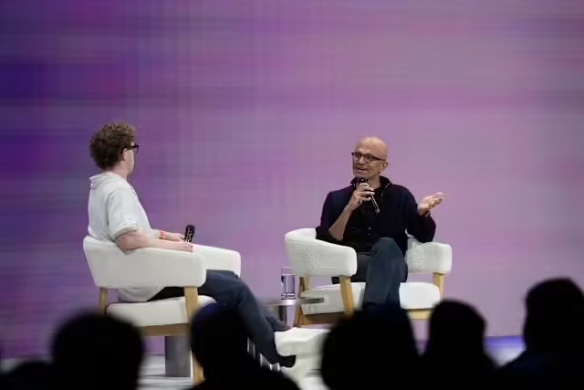 fcd05380j00svjbyq005jd000hs00bvp 微软 CEO 纳德拉:公司 20%-30% 的代码由 AI 生成