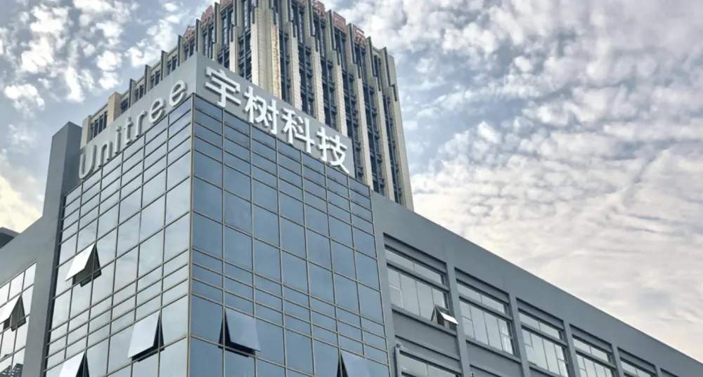 宇树王兴兴自曝曾坚决反对做人形机器人，客户直接给钱下订单后才转变态度