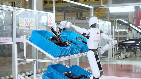 银河通用机器人拿下1000 台机器人订单，推进具身智能工业场景深度应用(图3)