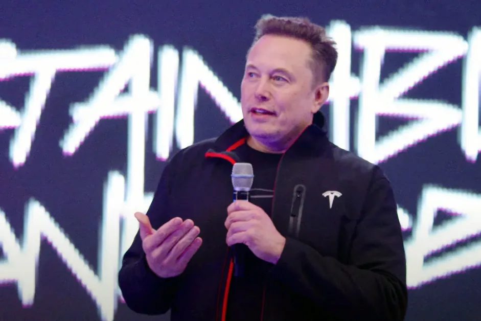 马斯克放豪言：xAI 三年内将击败竞争对手，最快明年实现通用人工智能