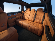 启源Q07 vs 东风奕派eπ008：谁才是20万内大5座SUV的空间与舒适标杆？(图3)