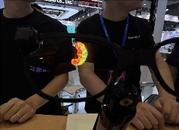 2025光博会直击：从AR碳化硅到VR Pancake，歌尔光学13款新品亮相(图5)