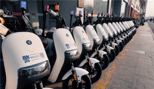 九号N85c警务电动车上岗 成为河南洛阳下辖县公安日常巡逻新搭档(图2)