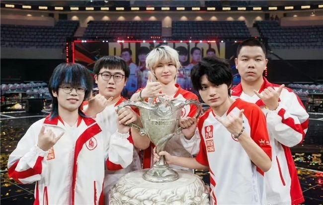 六连冠与900万台的双向奔赴：九号与AG超玩会共同驶向新征程(图1)