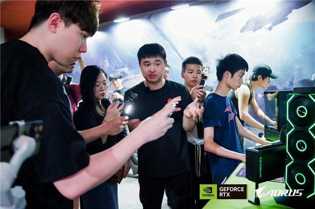 玩家齐赴技嘉AORUS DAY山城之约，RTX 50“嘉”速营奏响电竞狂想曲(图10)