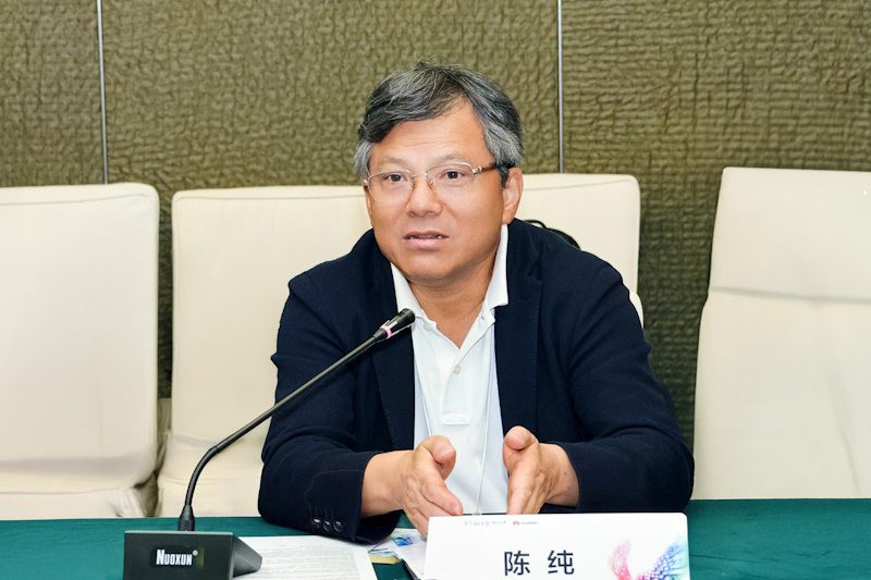 破解 AI “安全与性能” 难题！DeepSeek-R1-Safe 基础大模型在华为全联接大会2025正式发布(图2)