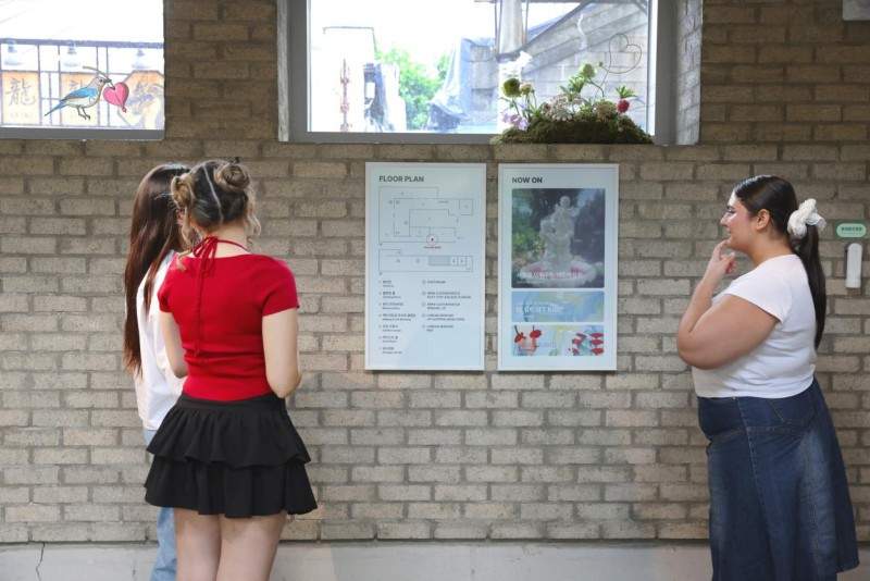 三星彩色电子纸 E-Paper × 爱茉莉圣水店：守护空间的本真之美(图3)