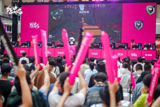 决战江城之巅，掠夺者PL Girls引爆打瓦热潮！(图2)