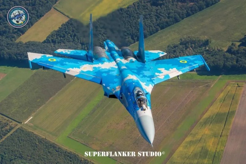 乐其创新SmallRig打造在场访谈栏目，对话中国空对空摄影先行者超侧卫(图5)