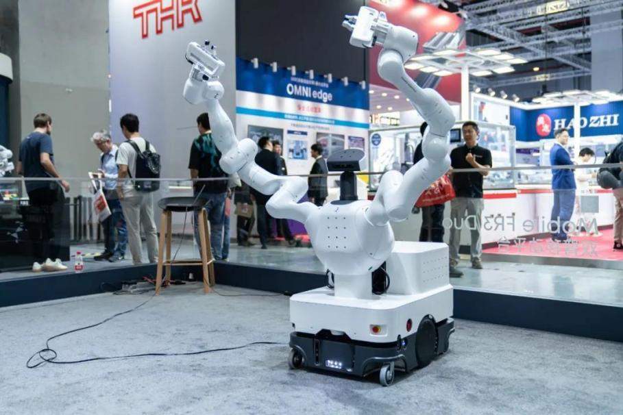 展会现场 | 思灵机器人（Agile Robots）亮相第二十五届工博会，等您聊技术，对方案！(图3)