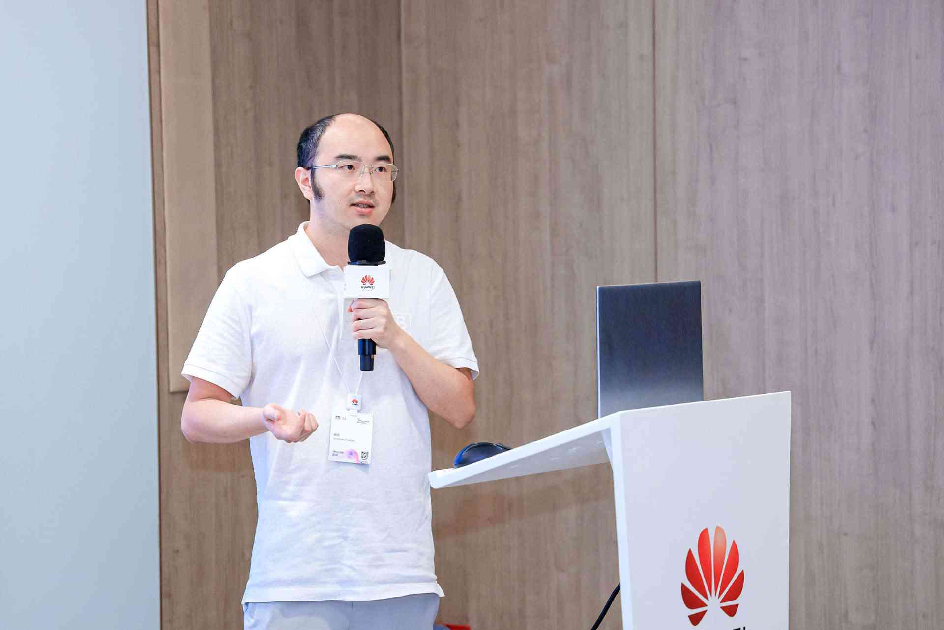 HC2025丨高校创新力量“花开”开发者日，鲲鹏昇腾使能科研创新(图3)