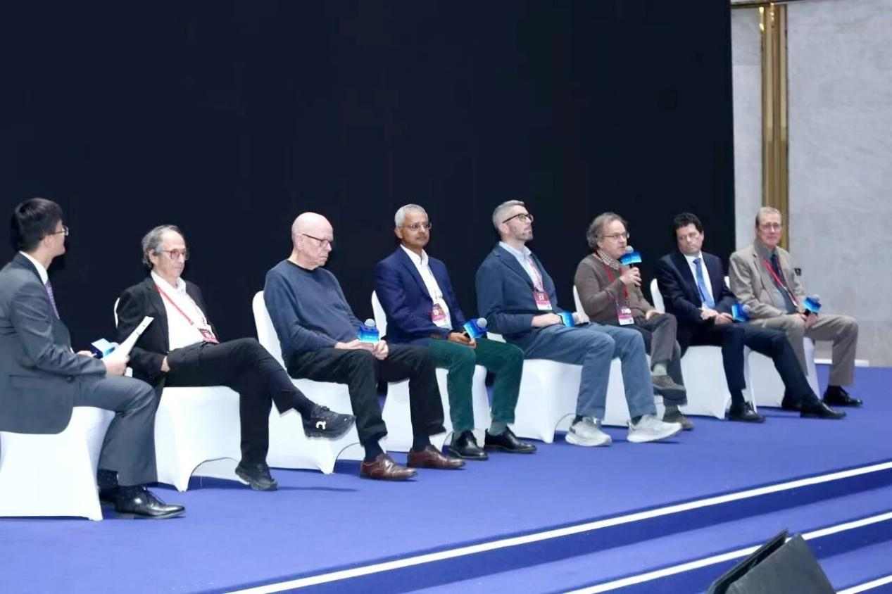 青年科学家站C位，“破壁”对话顶尖大师(图18)