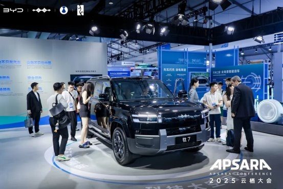 比亚迪出海：从建到简的车联网修行(图2)