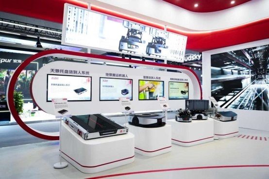 重磅登场！京东物流狼族机器人全阵容亮相世界物联网博览会(图2)