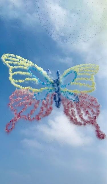 “单台电脑控制最多无人机”与“无人机发射最多烟花”：高巨创新吉尼斯双纪录定义低空表演新范式(图3)