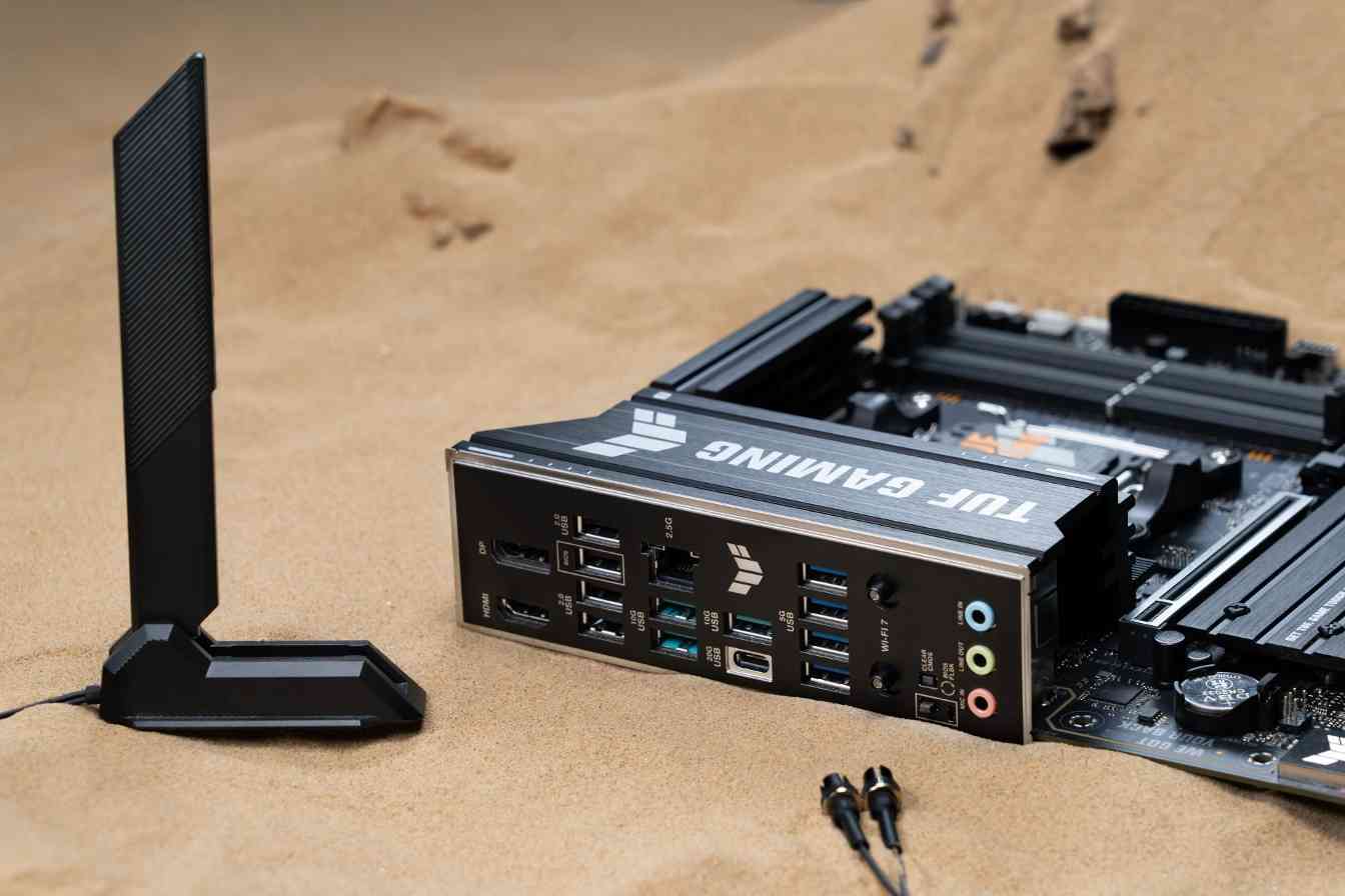 双11装机就选华硕B850主板 陪你玩转《核处逢生》(图5)