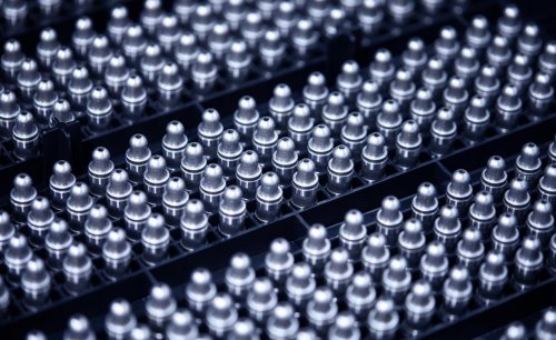 技术壁垒铸就核心竞争力，富泰和驶入发展“快车道”(图1)