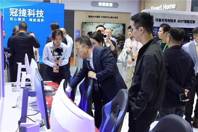 AI赋能！飞利浦&EVNIA弈威闪耀亮相第八届中国国际进口博览会(图3)