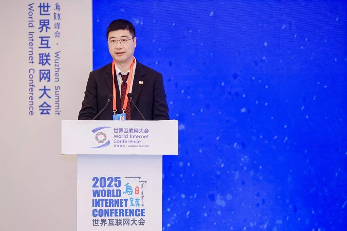 易鑫正式发布汽车金融行业首个Agentic大模型(图1)