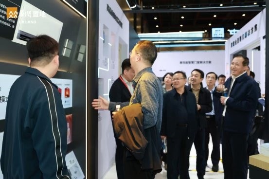 奥普智能科技携手华润置地亮相2025武汉智博会，共筑“好房子”新标杆(图3)