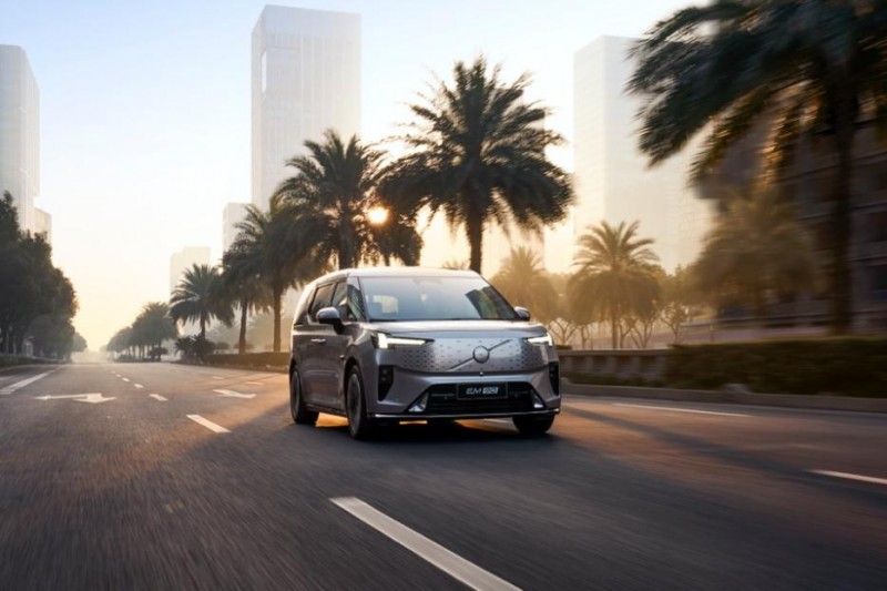 纯电科技邂逅北欧豪华，沃尔沃质量获使团高度青睐(图3)