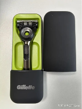 手动剃须的新标准？知乎“答主评审团”深度实测吉列极光刀(图2)