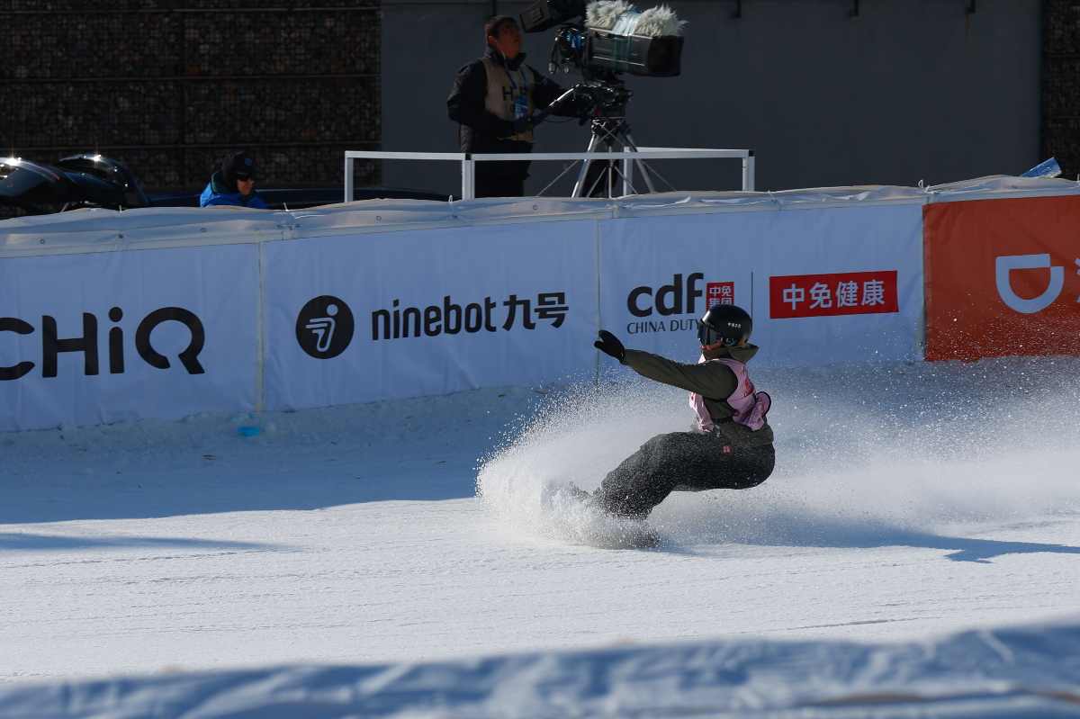 从城市通勤到冰雪赛场，九号滑板车助力国际滑雪赛事高效运行(图8)