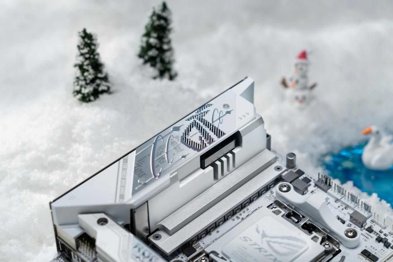 华硕ROG B850迷你吹雪主板双12开售 纯白小钢炮(图3)