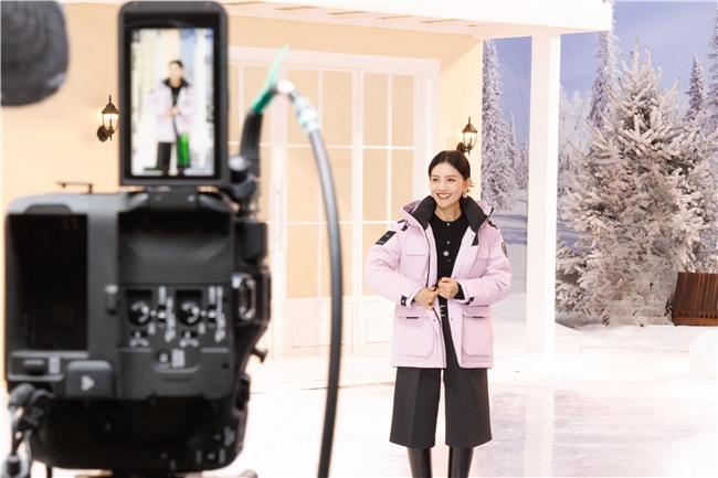 佳能携手胡可直播间 以“明星感”视听语言探索高端直播新标准(图9)