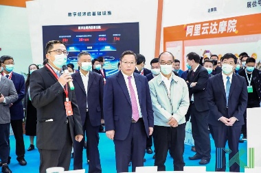 江海腾浪、盛会开幕！南通在这里连接未来……(图7)