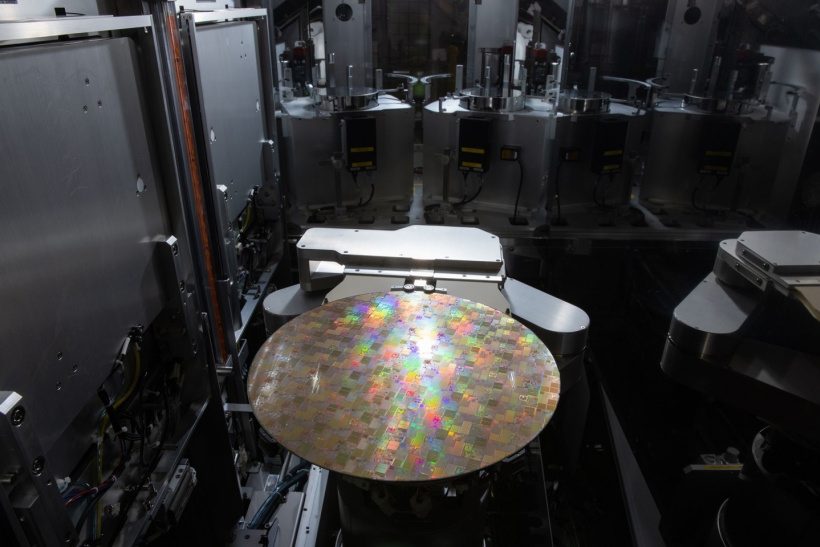 美国面临芯片困局:工厂成本比中国高一半,巨额补贴能否换来产能 晶圆