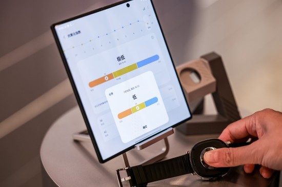 丰富健康功能加持 三星Galaxy Watch8系列年末热销中(图2)