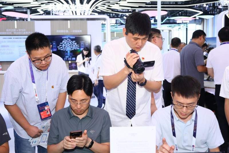 B+轮融资落地！方寸无忧领跑政企AI办公赛道，梅花创投、金沙江创投联合加持(图1)