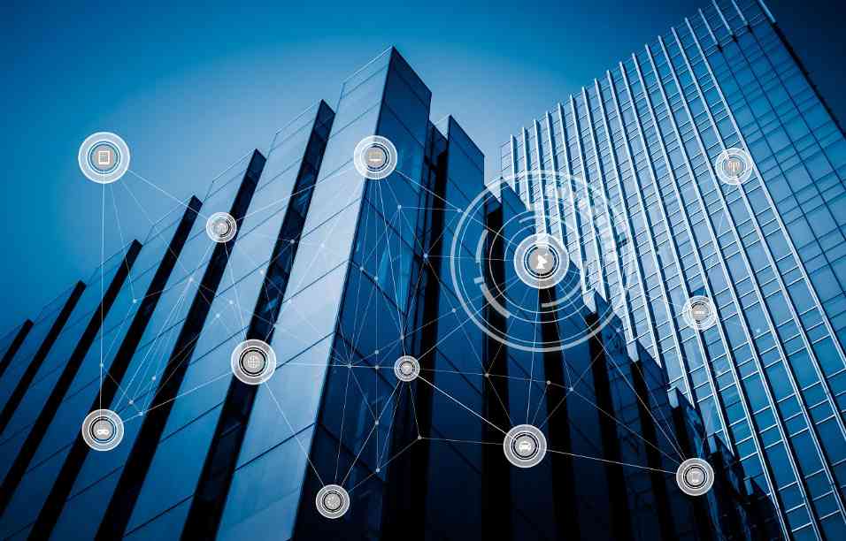 智能建筑与智慧园区转型的网络技术架构与实施路径 智能建筑与智慧园区转型的网络技术架构与实施路径