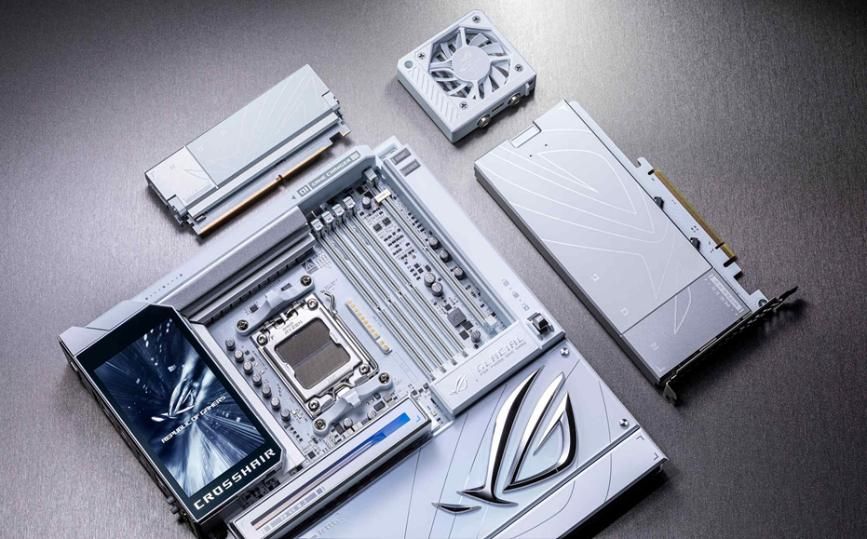 华硕全新AMD 800系列主板亮相CES 2026(图4)