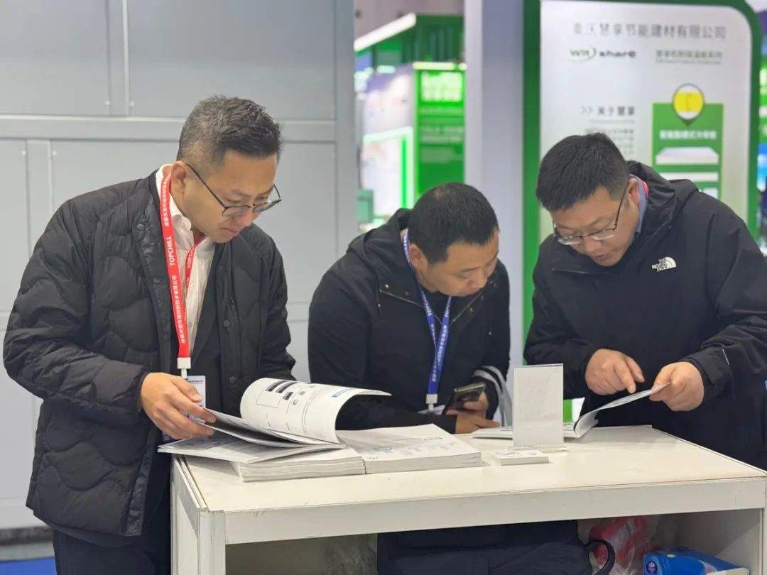 源创智控携核心技术产品亮相2025西部制冷展 源创智控携核心技术产品亮相2025西部制冷展