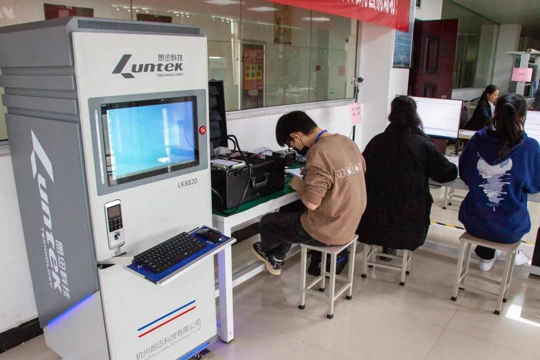 2022 年江西省职业院校技能大赛（高职组）集成电路开发及应用赛项成功举办(图5)